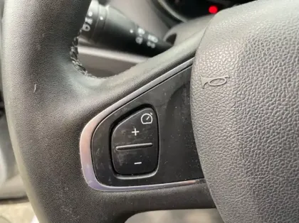 Photo 16 Renault Captur 1.5 dCi 110ch energy Business
