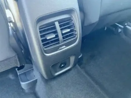 Photo 9 Ford Kuga 2.5 Duratec 180ch Hybrid FlexiFuel Titanium Powershift
