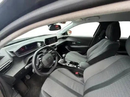 Photo 9 Peugeot 208  1.2 PureTech 100ch S&S Allure  Pack