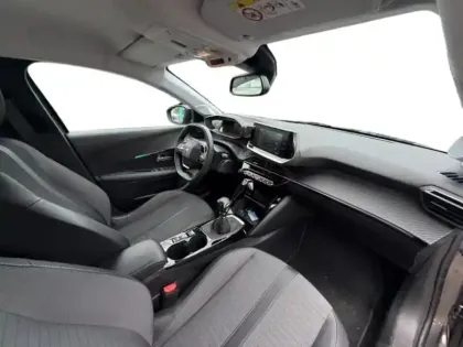 Photo 11 Peugeot 208  1.2 PureTech 100ch S&S Allure  Pack