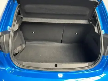 Photo 10 Peugeot 208  e- 136ch Style