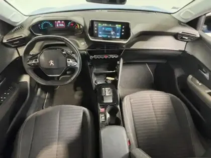 Photo 6 Peugeot 208  e- 136ch Style