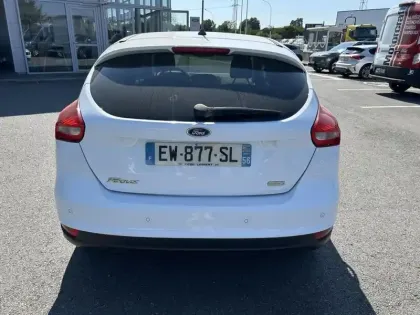 Photo 5 Ford Focus  1.0 EcoBoost 125ch Stop&Start Titanium