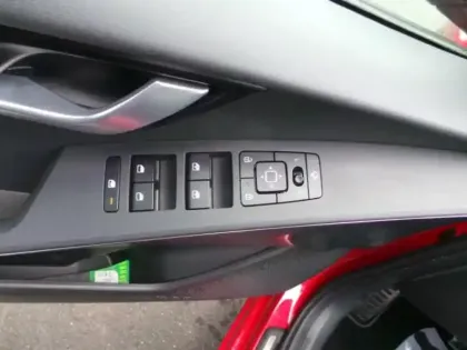 Photo 9 Kia Niro  1.6 GDi 141ch HEV Premium DCT6