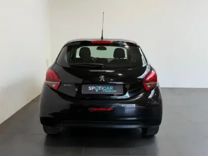 Photo 5 Peugeot 208  1.2  82 Allure 5p GPS / Clim Auto / régulateur