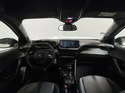 Photo 14 Peugeot 2008  1.2 130 Allure Pack I-cockpit GPS Camera LED
