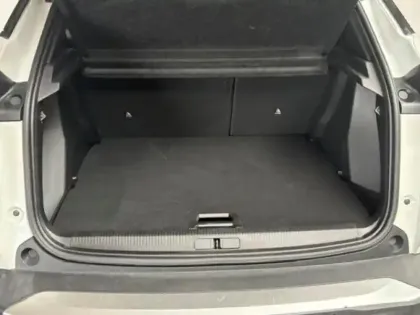 Photo 12 Peugeot 2008  1.2 130 Allure Pack EAT8 GPS Full Led Camera 180