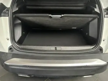 Photo 13 Peugeot 2008  1.2 130 Allure Pack EAT8 GPS Full Led Camera 180