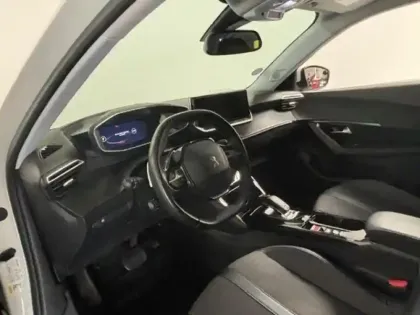 Photo 7 Peugeot 2008  1.2 130 Allure Pack EAT8 GPS Full Led Camera 180