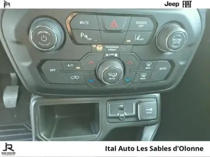 Photo 28 Jeep Renegade  1.0 GSE T3 120ch Quicksilver Winter Edition MY20