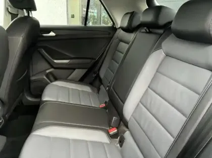 Photo 8 Volkswagen T-roc  1.5 TSI EVO 150ch Style Exclusive DSG7