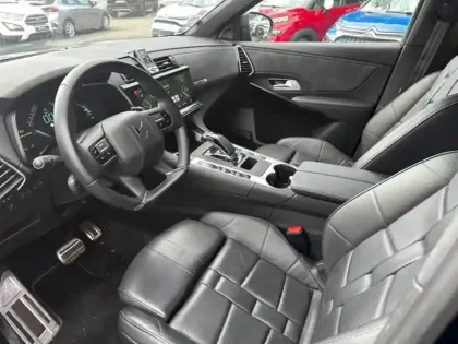 Photo 6 DS DS 7  Crossback E-TENSE 225ch Louvre