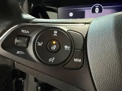 Photo 13 Opel Mokka  -e 136 Ultimate / Pure Panel  / Régul adaptatif