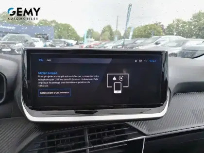 Photo 18 Peugeot 208  Hybrid 110 ch e-DCS6