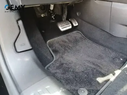 Photo 19 Peugeot 2008  Electrique 54 kWh 156 ch