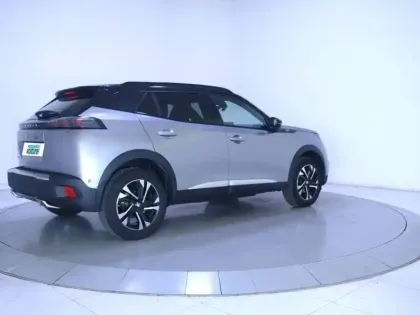 Photo 25 Peugeot 2008  PureTech 130 S&S EAT8