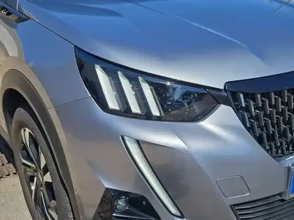 Photo 15 Peugeot 2008  PureTech 130 S&S EAT8