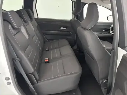 Photo 49 Dacia Jogger  Hybrid 140 5 places