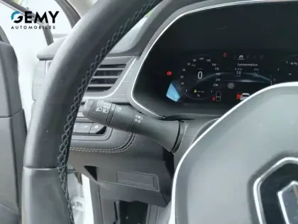 Photo 19 Renault Captur  mild hybrid 160 EDC