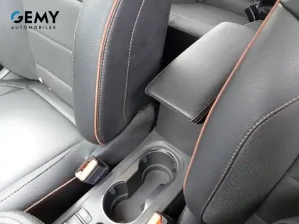 Photo 31 Renault Captur  mild hybrid 160 EDC