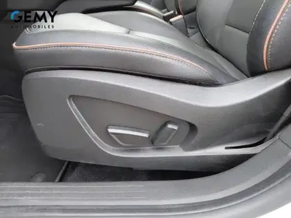 Photo 14 Renault Captur  mild hybrid 160 EDC