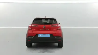 Photo 12 Renault Captur  E-Tech full hybrid 145 ch