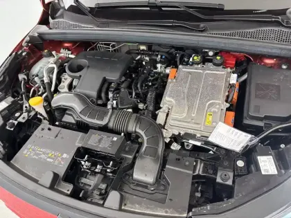 Photo 35 Renault Captur  E-Tech full hybrid 145 ch
