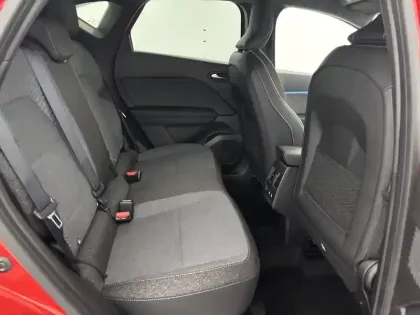 Photo 24 Renault Captur  E-Tech full hybrid 145 ch