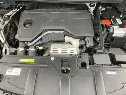 Photo 20 Peugeot 5008  Hybrid 136 e-DCS6
