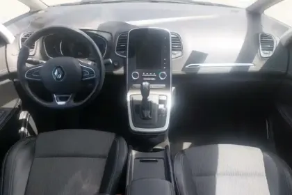 Photo 24 Renault Scenic Grand  TCe 140 EDC