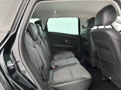 Photo 40 Renault Scenic Grand  TCe 140 EDC