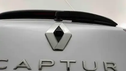 Photo 28 Renault Captur  E-Tech 145 - 21