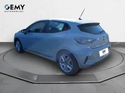 Photo 6 Renault Clio  E-Tech full hybrid 145