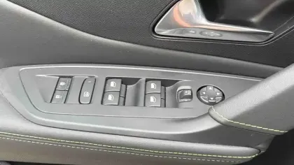 Photo 23 Peugeot 308  PHEV 180 e-EAT8