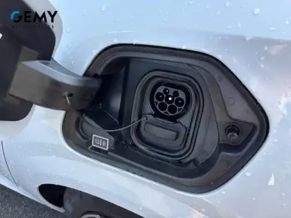 Photo 20 Peugeot 208  Electrique 54 kWh 156ch