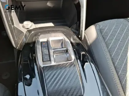 Photo 15 Peugeot 208  Electrique 54 kWh 156ch