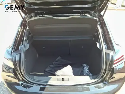 Photo 5 Peugeot 208  Electrique 54 kWh 156ch