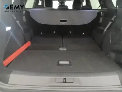 Photo 5 Peugeot 5008  Hybrid 145 ch e-DCS6