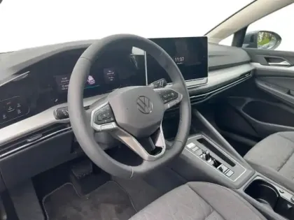 Photo 8 Volkswagen Golf 8 FL 1.5 EHYBRID 204CH DSG6 LIFE PL