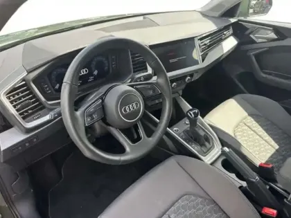 Photo 8 Audi A1 25 TFSI 95 ch S tronic 7 Design