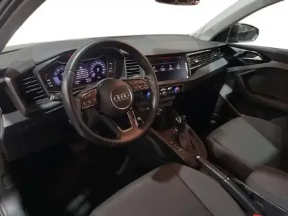 Photo 8 Audi A1 30 TFSI 116 ch S tronic 7 Design