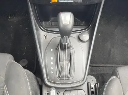 Photo 7 Ford Puma 1.0 EcoBoost 125ch S&S mHEV Titanium Business Powershift