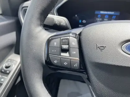 Photo 16 Ford Kuga 2.5 Duratec 180ch Hybrid FlexiFuel Titanium Business Powershift