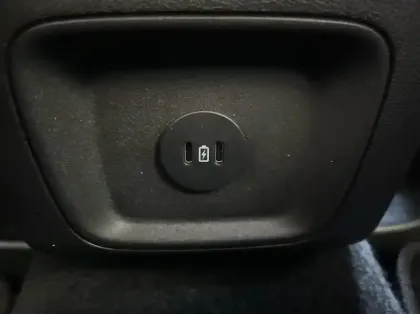 Photo 27 Ford Kuga 2.5 Duratec 180ch Hybrid FlexiFuel Titanium Business Powershift