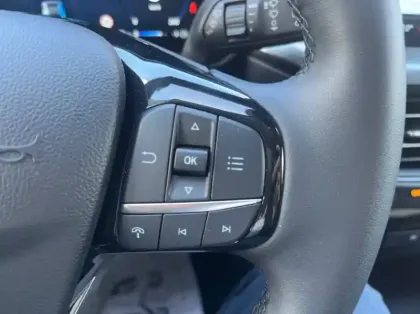 Photo 20 Ford Kuga 2.5 Duratec 180ch Hybrid FlexiFuel Titanium Business Powershift