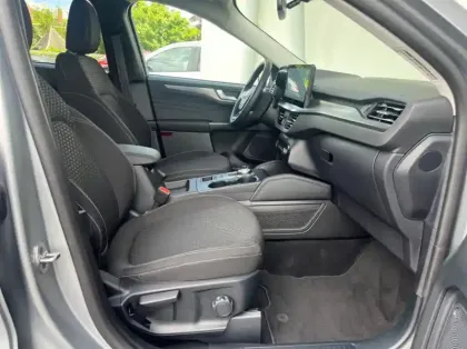 Photo 26 Ford Kuga 2.5 Duratec 180ch Hybrid FlexiFuel Titanium Business Powershift