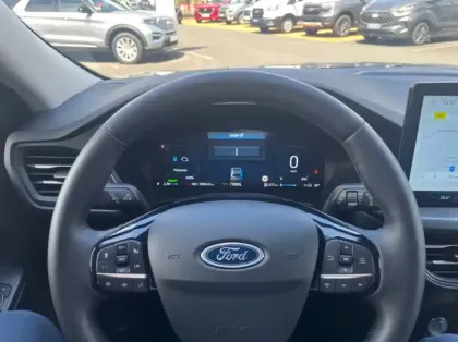 Photo 6 Ford Kuga 2.5 Duratec 180ch Hybrid FlexiFuel Titanium Business Powershift