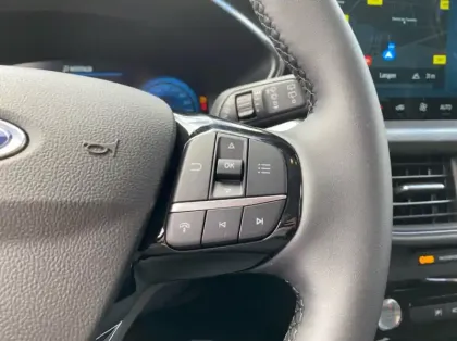 Photo 20 Ford Kuga 2.5 Duratec 180ch Hybrid FlexiFuel Titanium Business Powershift