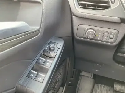 Photo 5 Ford Kuga 2.5 Duratec 180ch Hybrid FlexiFuel Titanium Business Powershift