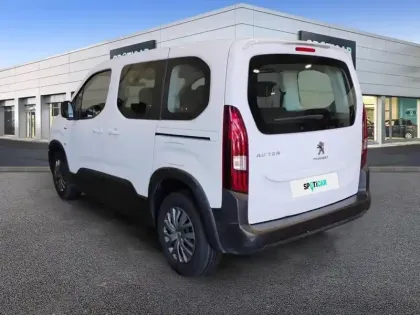 Photo 29 Peugeot Rifter  Standard PureTech 110 S&S BVM6 5pl Style